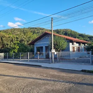  Casa de Férias Casa Centenaria No Centro De Brasil